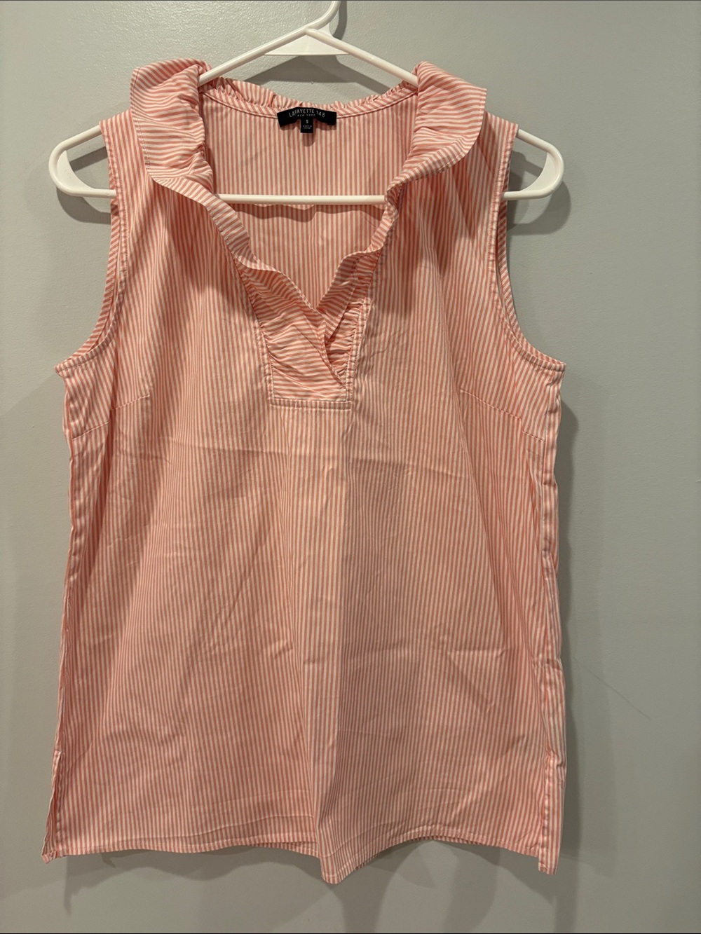 Lafayette 148 New York Pink & White Striped Ruffle V-Neck  Top ptp 18 length 25